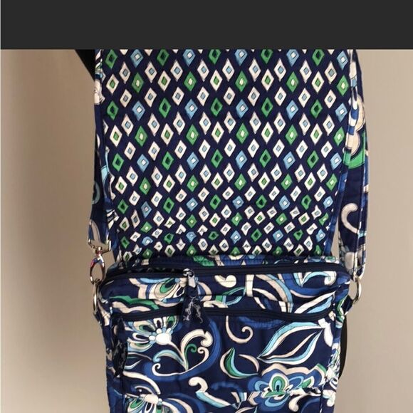 Vera Bradley Mosaic (retired) Print Messenger Crossbody - Picture 3 of 9